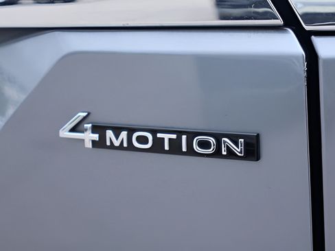 Certified 2025 Volkswagen Atlas SE AWD/4WD image 8