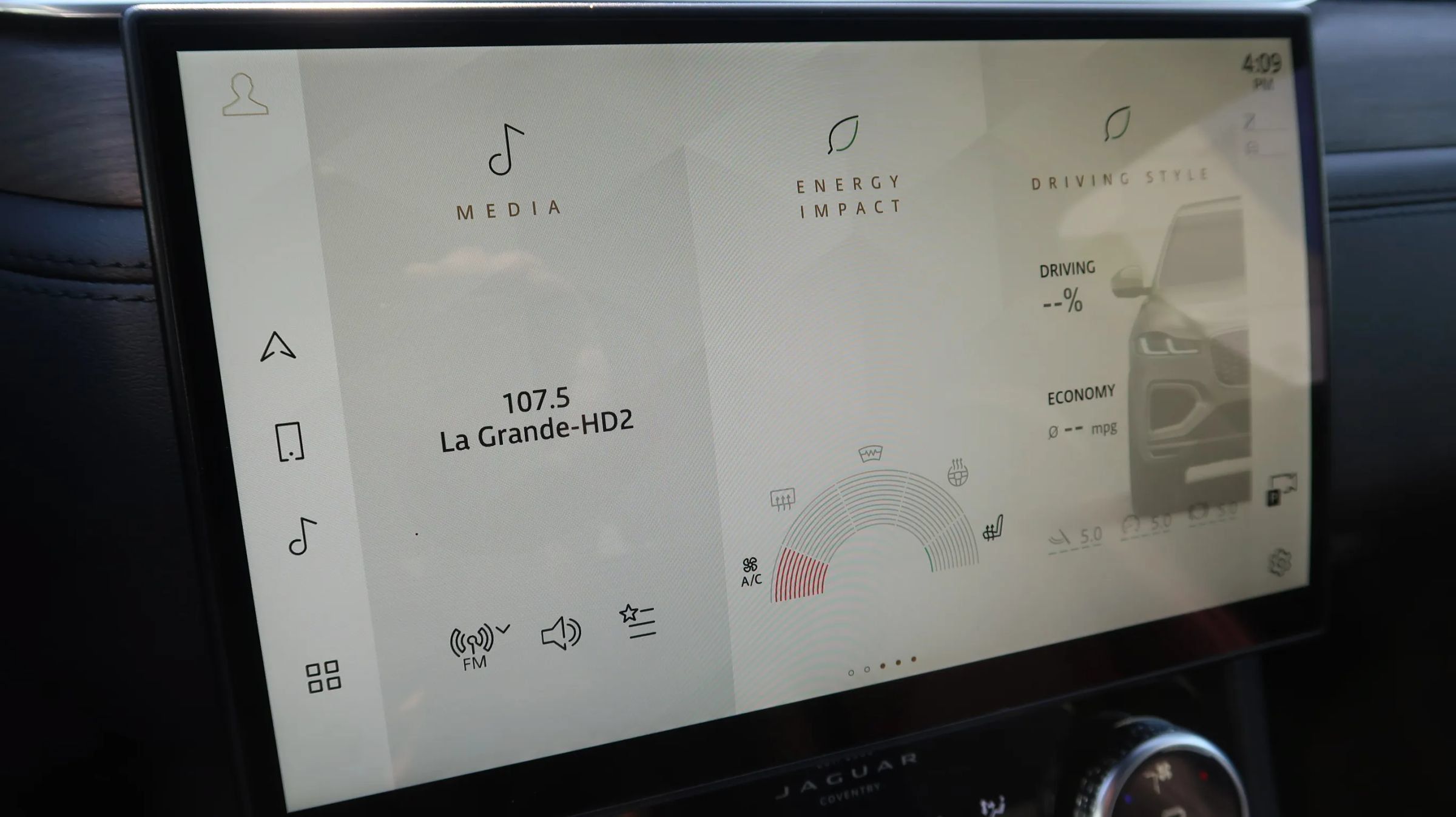 Used 2021 Jaguar F-PACE S AWD/4WD image 36