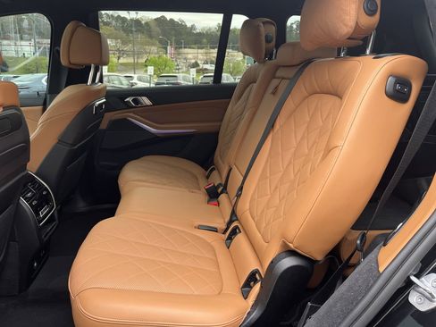 Certified 2023 BMW X7 xDrive40i w/ Executive Package image 32