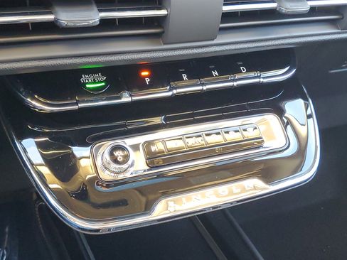 New 2026 Lincoln Corsair Premiere image 22