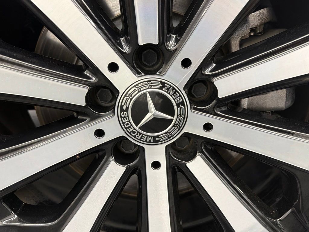 Used 2022 Mercedes-Benz GLA 250 w/ Premium Package Lite image 18