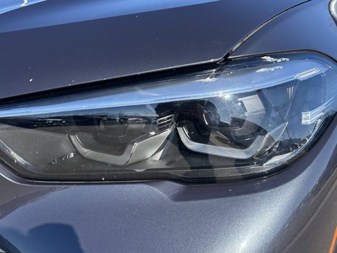 Used 2022 BMW X5 xDrive40i w/ M Sport Package image 6