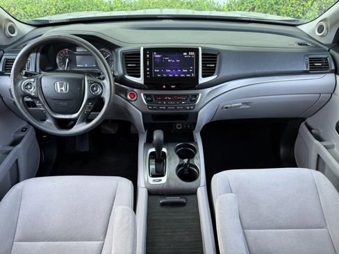 Used 2018 Honda Pilot EX image 15