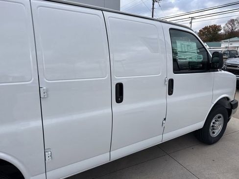New 2025 Chevrolet Express 2500 w/ Driver Convenience Package image 40