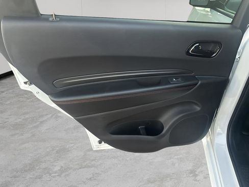 Certified 2025 Dodge Durango GT image 17