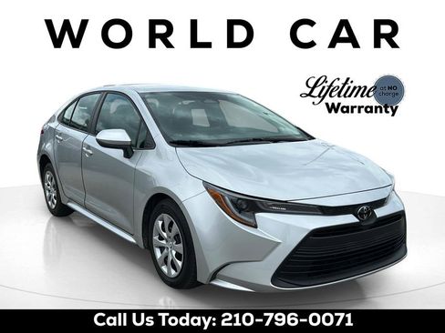 Used 2023 Toyota Corolla LE FWD image 1