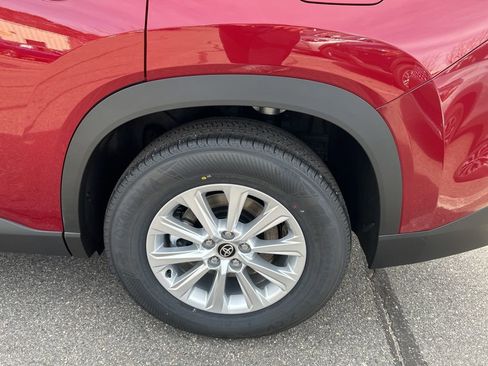 New 2026 Toyota Grand Highlander XLE image 14