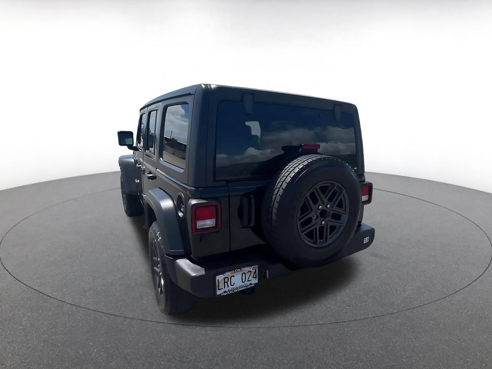 Used 2025 Jeep Wrangler Unlimited Sport AWD/4WD image 14