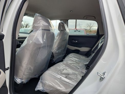 New 2026 Honda HR-V LX image 6
