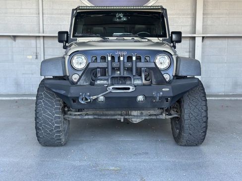 Used 2017 Jeep Wrangler Unlimited Rubicon image 6