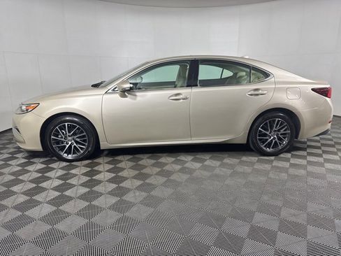 Used 2017 Lexus ES 350 w/ Navigation System Package image 7