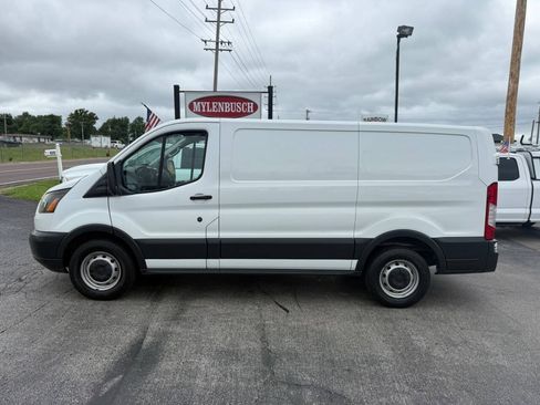 Used 2017 Ford Transit 150 130 Low Roof RWD image 1