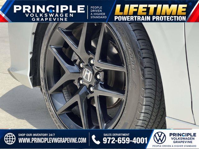 Used 2025 Honda Civic Sport image 6