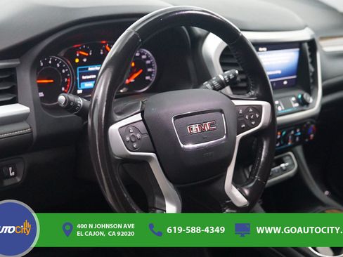 Used 2020 GMC Acadia SLE FWD image 19
