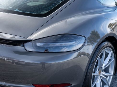 Certified 2024 Porsche 718 Cayman Base w/ Premium Package image 14