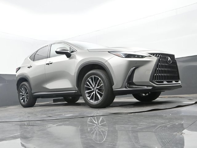 Used 2025 Lexus NX 250 FWD w/ Accessory Package (Z1) image 9
