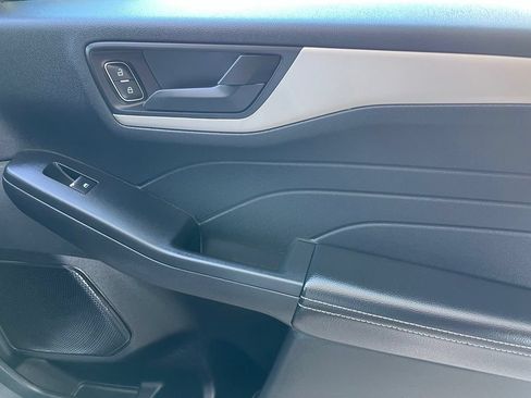 Used 2022 Ford Escape SE AWD/4WD image 16