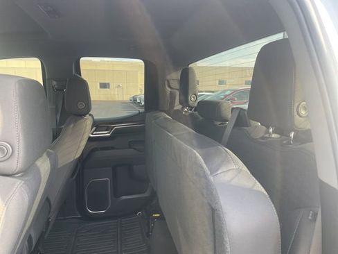 Used 2023 GMC Sierra 1500 SLE w/ X31 Off-Road Package image 6