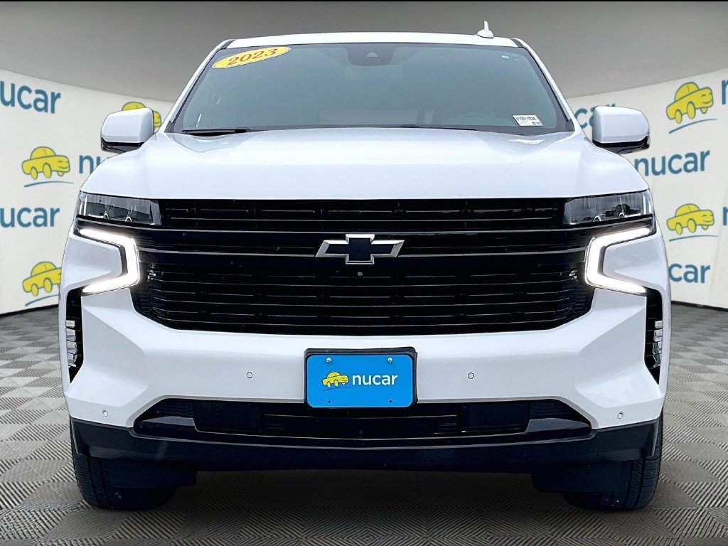 Used 2023 Chevrolet Suburban RST w/ Luxury Package AWD/4WD image 2