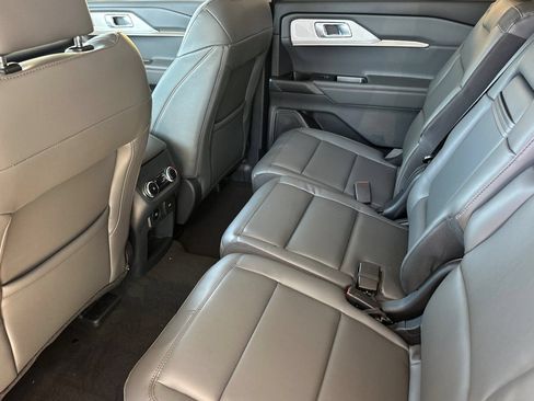 New 2026 Ford Explorer Active w/ Active Comfort Package AWD/4WD image 11