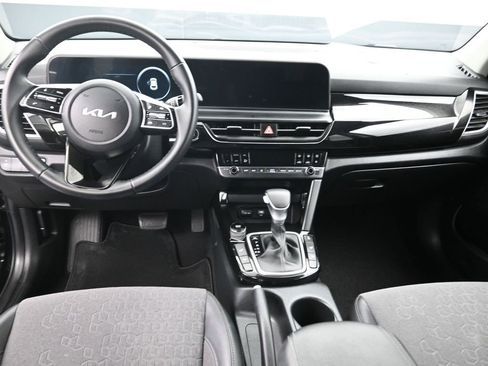 Used 2024 Kia Seltos S image 10