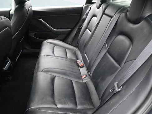 Used 2018 Tesla Model 3 Performance image 27