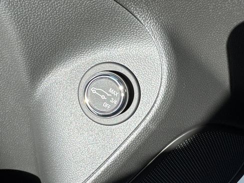 Used 2026 Buick Encore GX Preferred w/ Advanced Technology Package FWD image 25