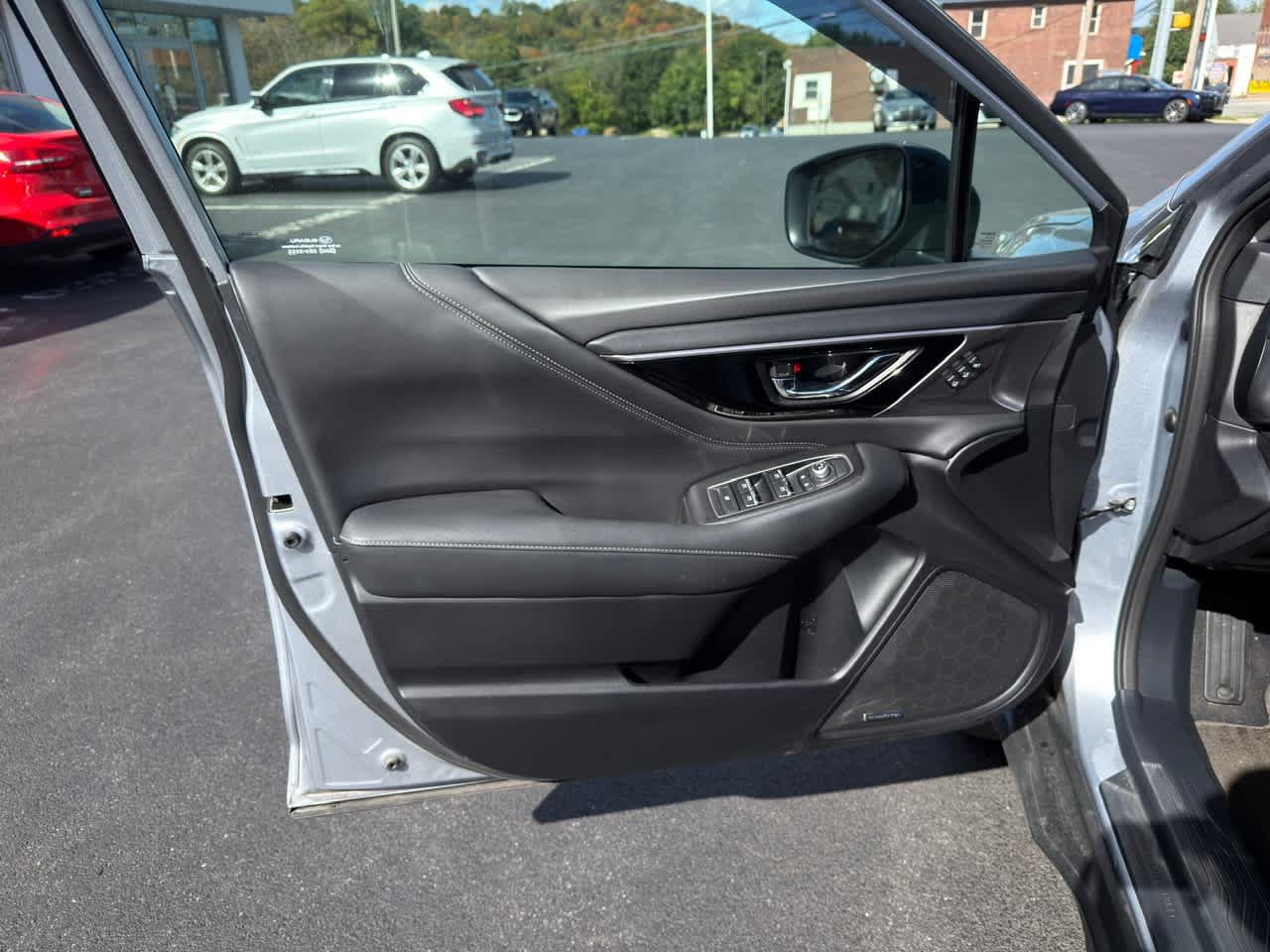 Used 2024 Subaru Outback Limited AWD/4WD image 17