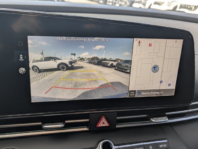 Used 2025 Hyundai Elantra SEL FWD image 22