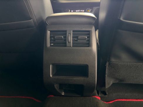 Used 2023 Mitsubishi Outlander SE AWD/4WD image 29