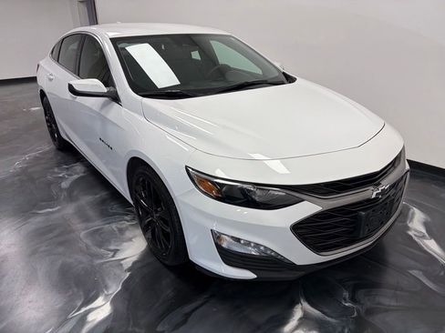 Used 2024 Chevrolet Malibu LT w/ Sport Edition image 17