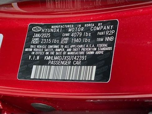 Used 2025 Hyundai Elantra Hybrid FWD image 31