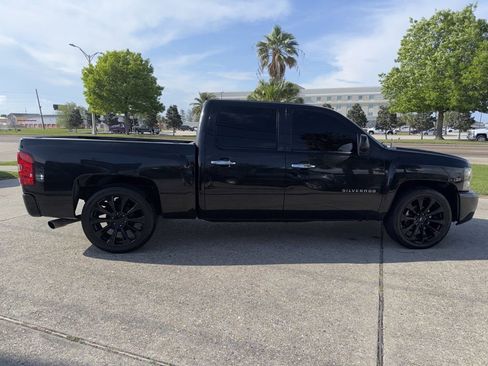 Used 2010 Chevrolet Silverado 1500 LTZ image 4