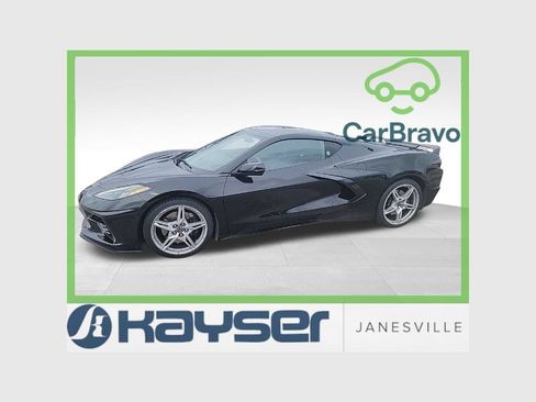 Used 2022 Chevrolet Corvette Stingray Preferred Cpe w/ Z51 Performance Package RWD image 1