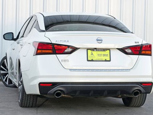 Used 2019 Nissan Altima 2.5 SR w/ SR Premium Package image 5