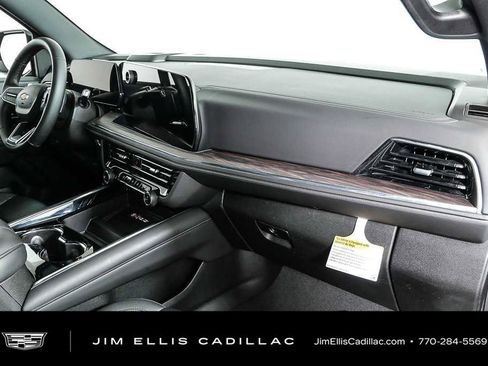 Used 2025 Chevrolet Tahoe LT AWD/4WD image 22