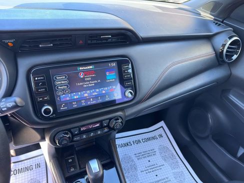 Used 2022 Nissan Kicks SR w/ Premium Package FWD image 22
