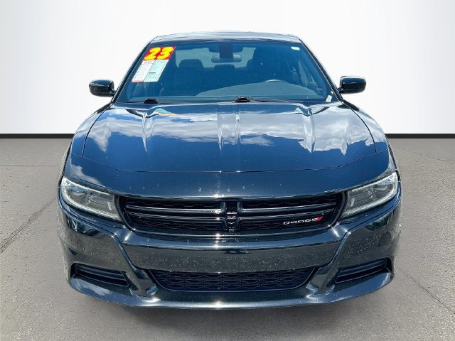 Used 2023 Dodge Charger SXT w/ Blacktop Package RWD image 2