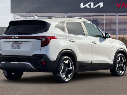 Used 2024 Kia Seltos EX image 4