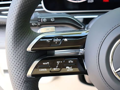 New 2026 Mercedes-Benz GLS 450 4MATIC image 31