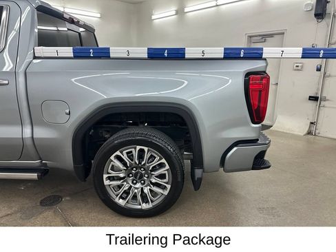 Used 2025 GMC Sierra 1500 Denali Ultimate AWD/4WD image 18