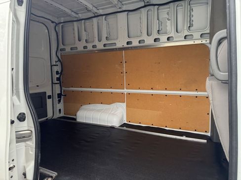 Used 2018 Nissan NV 2500 SV w/ Navigation Package image 13