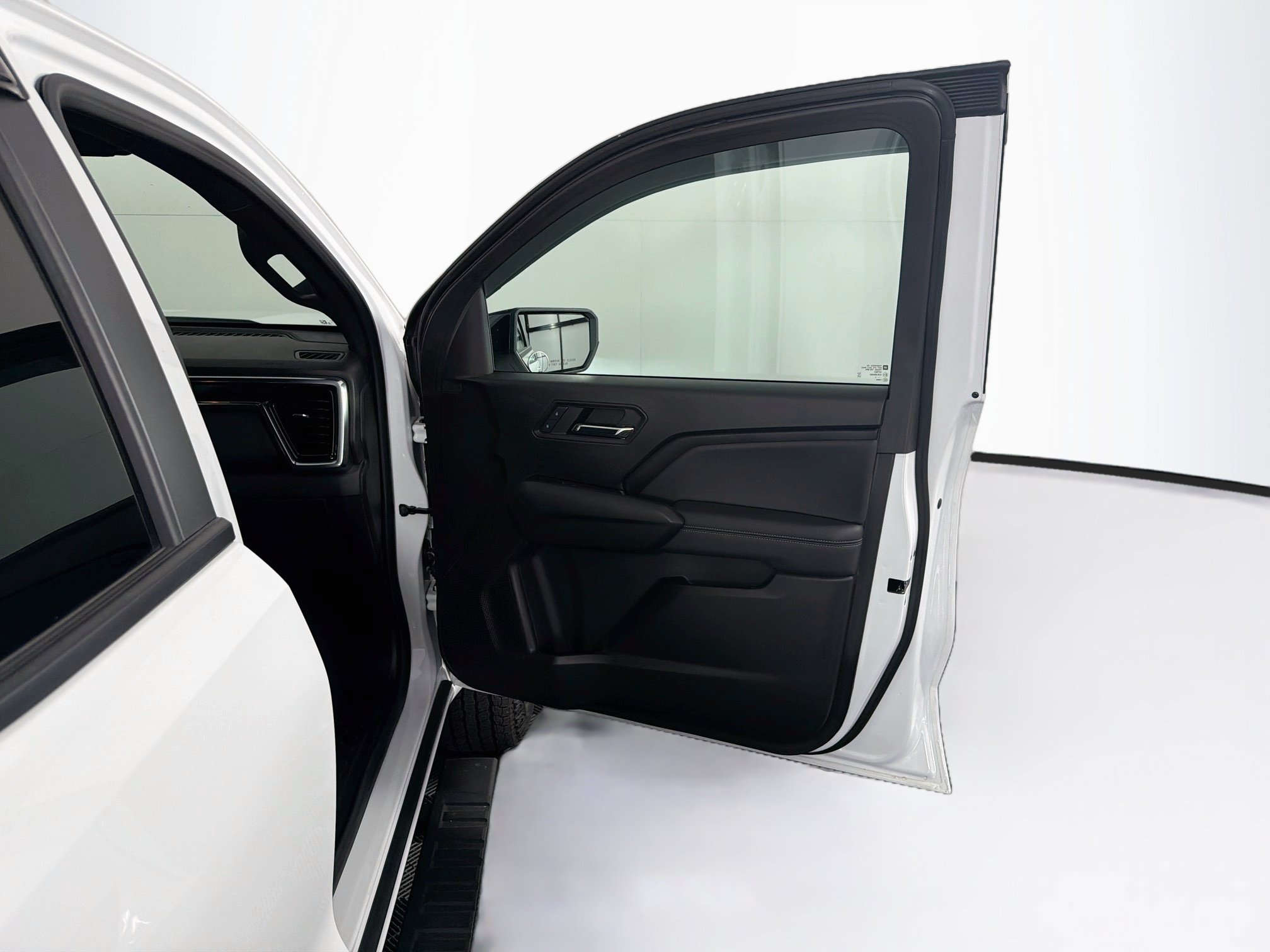 Used 2024 GMC Canyon Elevation RWD image 32