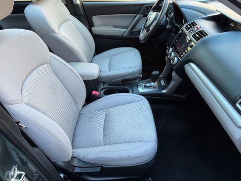 Used 2018 Subaru Forester 2.5i Premium w/ All-Weather Package image 21