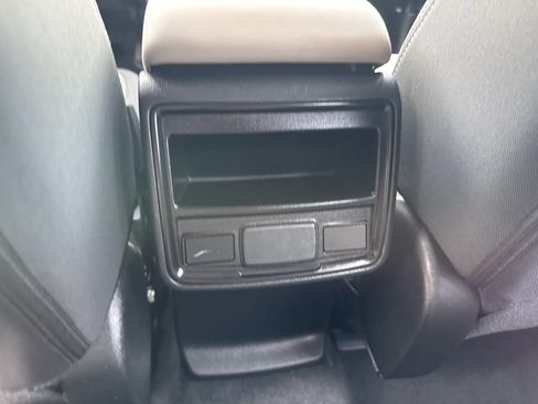 Used 2024 Subaru Forester AWD/4WD image 15