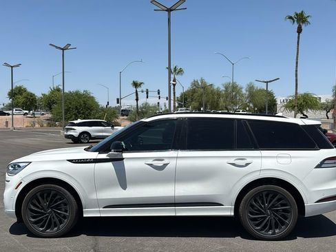 Used 2022 Lincoln Aviator Reserve w/ Equipment Group 201A AWD/4WD image 4
