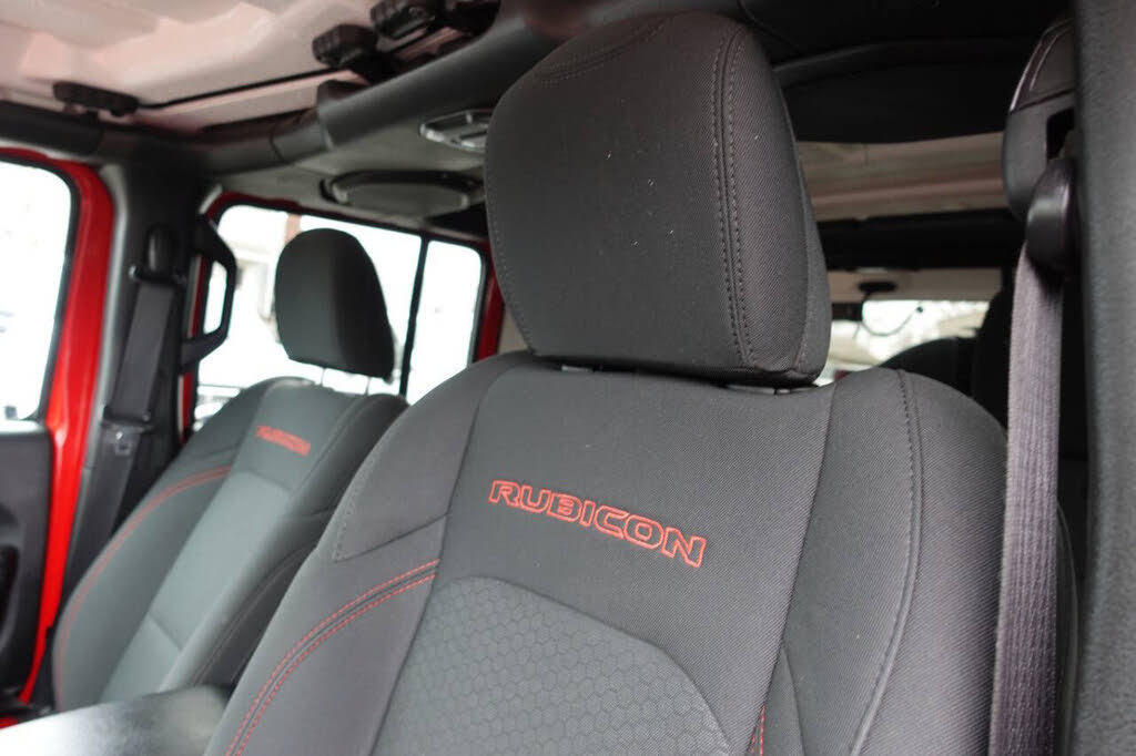 Used 2021 Jeep Wrangler Unlimited Rubicon w/ Dual Top Group AWD/4WD image 24