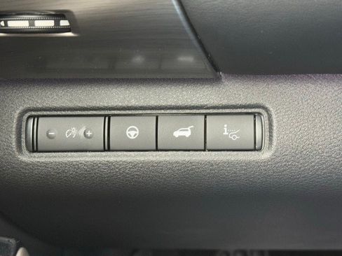 New 2025 Nissan Pathfinder Platinum w/ Cargo Package image 32