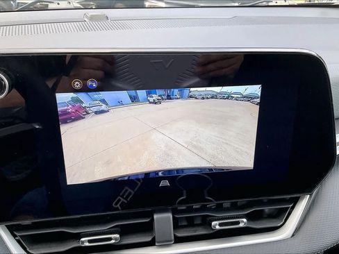 Used 2025 Chevrolet Equinox LT FWD image 26