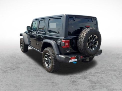 Used 2024 Jeep Wrangler Unlimited Rubicon 4xe w/ Technology Group AWD/4WD image 5